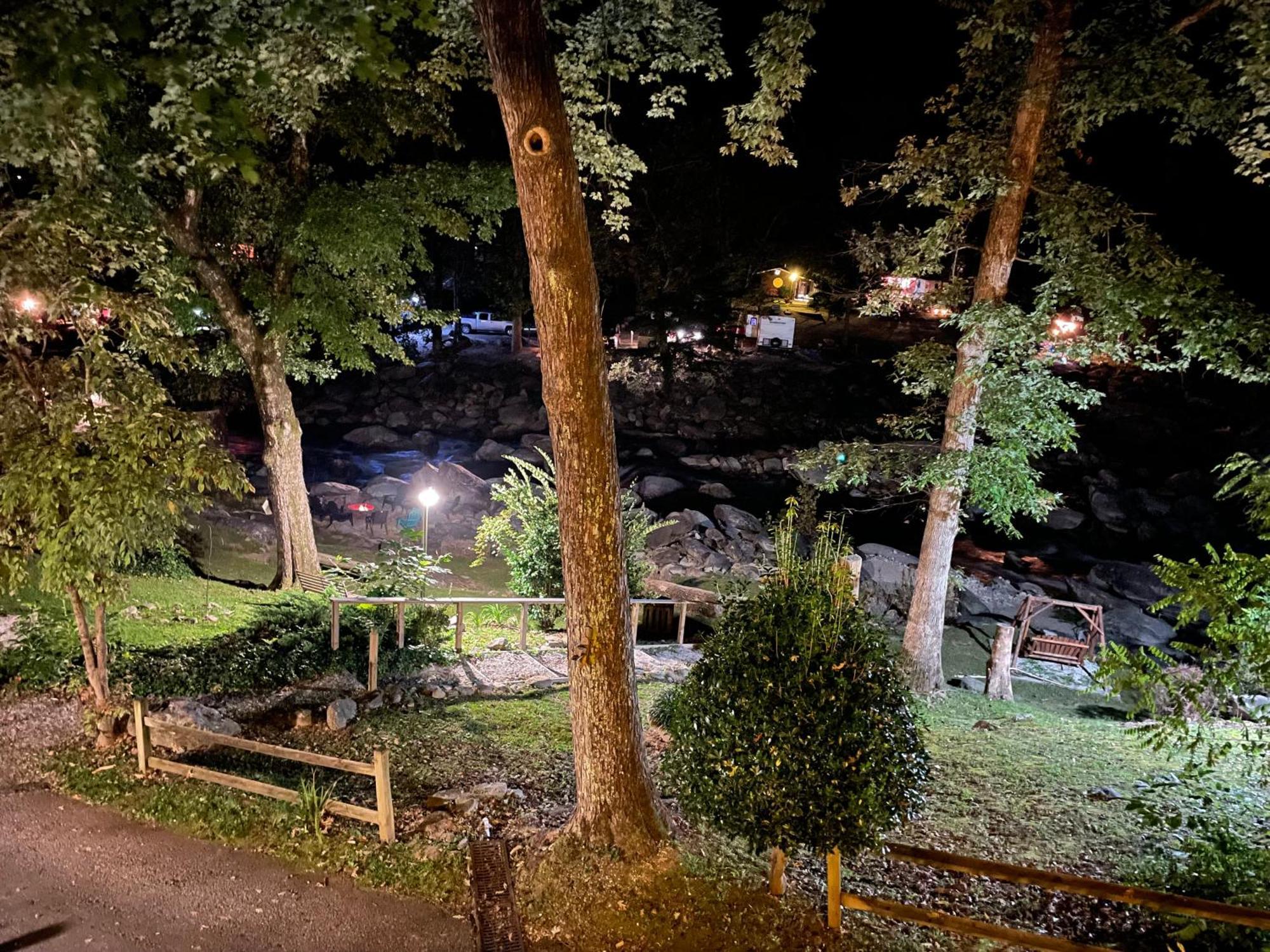 The Evening Shade River Lodge And Cabins Chimney Rock Extérieur photo